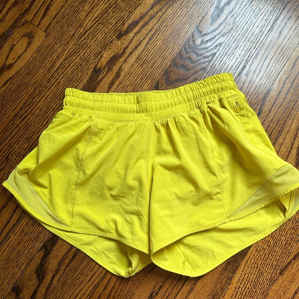 ADORABLE LULU HOTTY HOT SHORTS